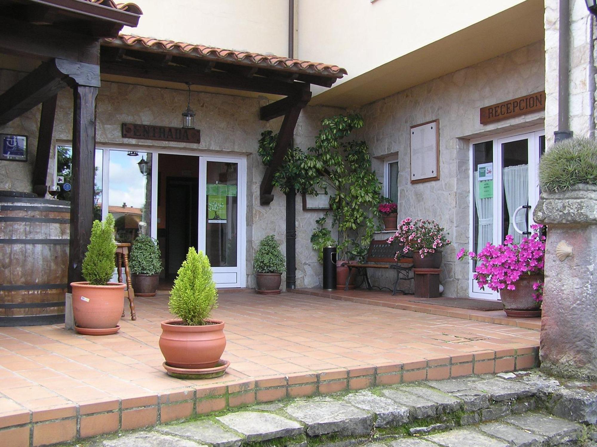 Hotel Entrevines Colunga Dış mekan fotoğraf